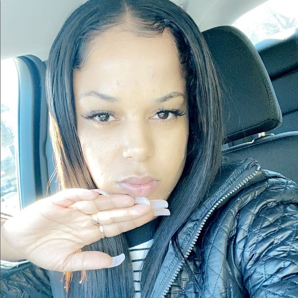 Meet your Posher, Rae - Picture 1 of 1